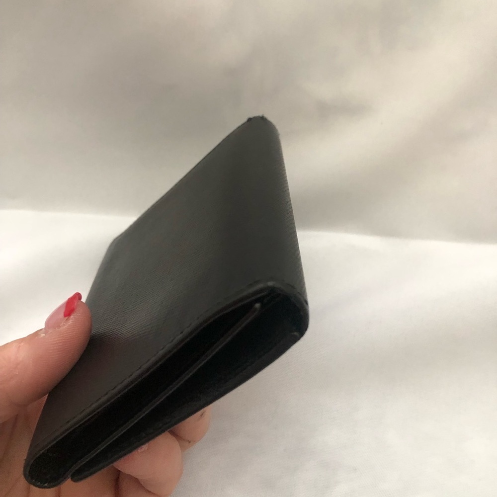 Prada Black Leather Trifold Wallet - Picture 4 of 13